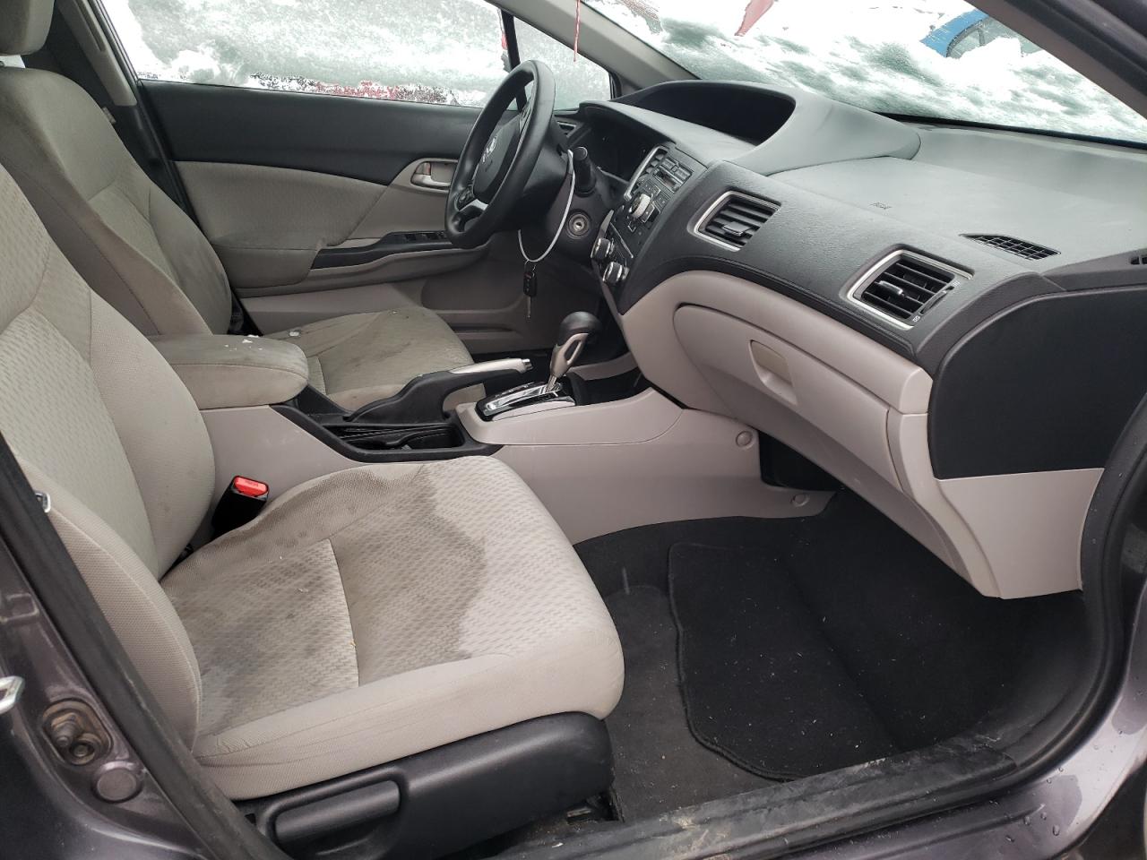 Photo 5 from auction – 2014 HONDA CIVIC LX with VIN 19XFB2F58EE057466