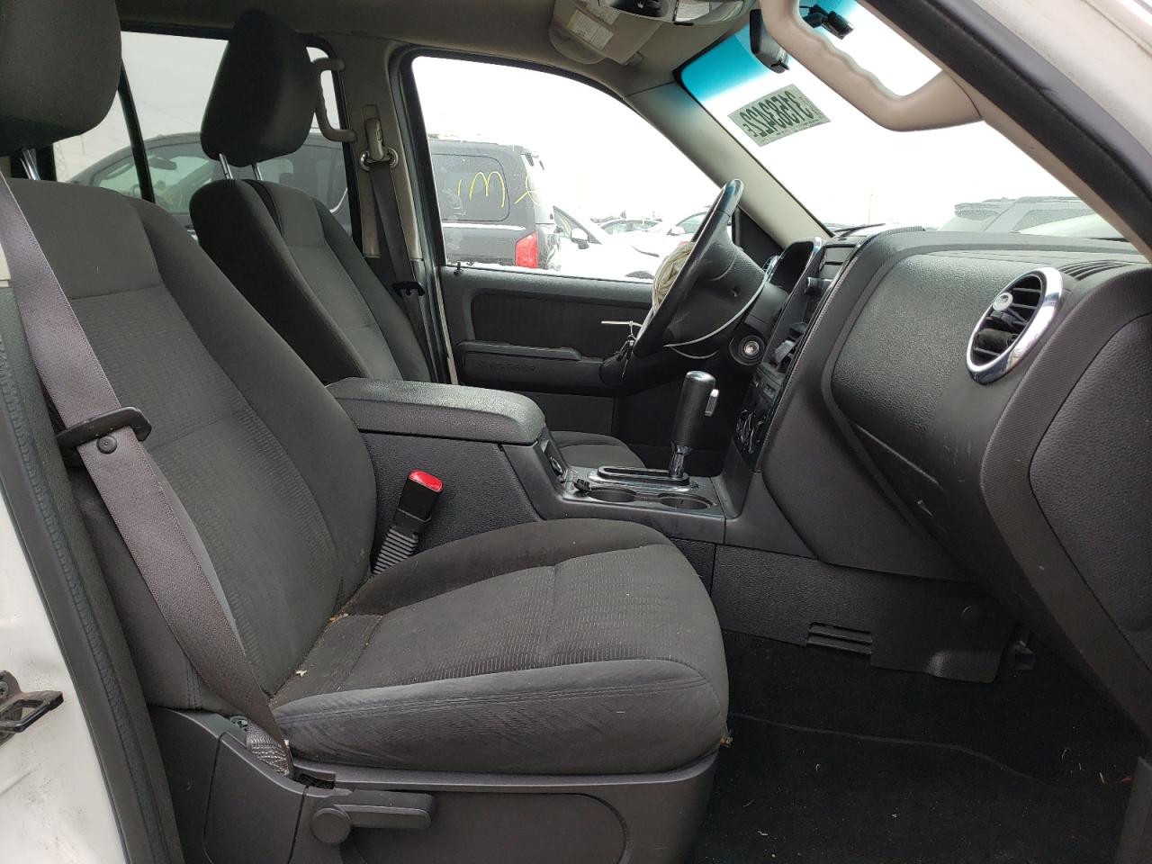 Photo 5 from auction – 2009 FORD EXPLORER X with VIN 1FMEU73E09UA41532