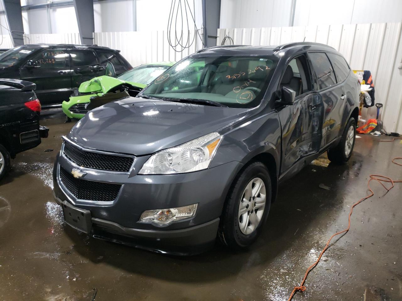 Photo 2 from auction – 2011 CHEVROLET TRAVERSE L with VIN 1GNKVFED4BJ356593