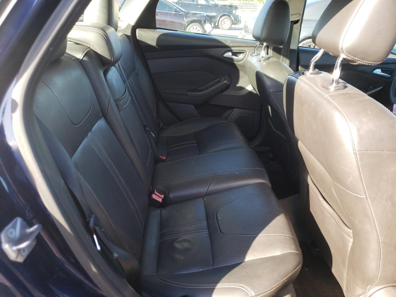 Фото 6 с аукциона – 2012 FORD FOCUS SEL с VIN 1FAHP3H27CL126371