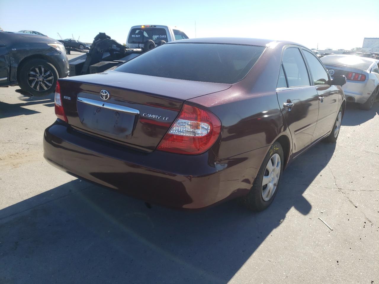 Photo 4 from auction – 2004 TOYOTA CAMRY with VIN 4T1BE32K84U280822