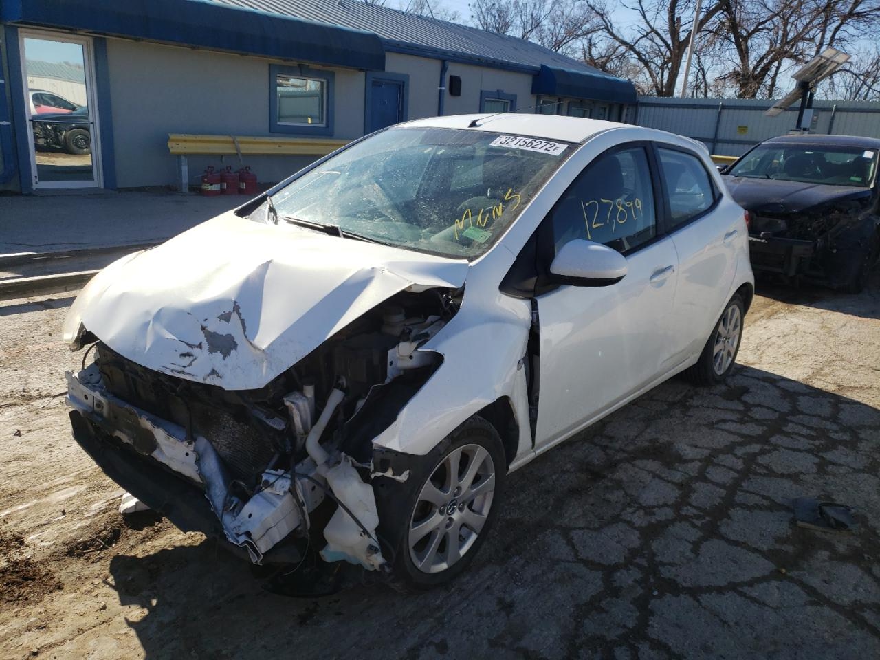 Photo 2 from auction – 2013 MAZDA MAZDA2 with VIN JM1DE1LY9D0161124