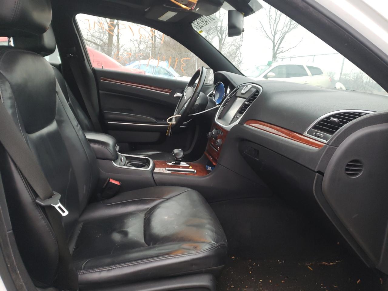 Photo 5 from auction – 2013 CHRYSLER 300 LIMITE with VIN 2C3CCAAG3DH527591