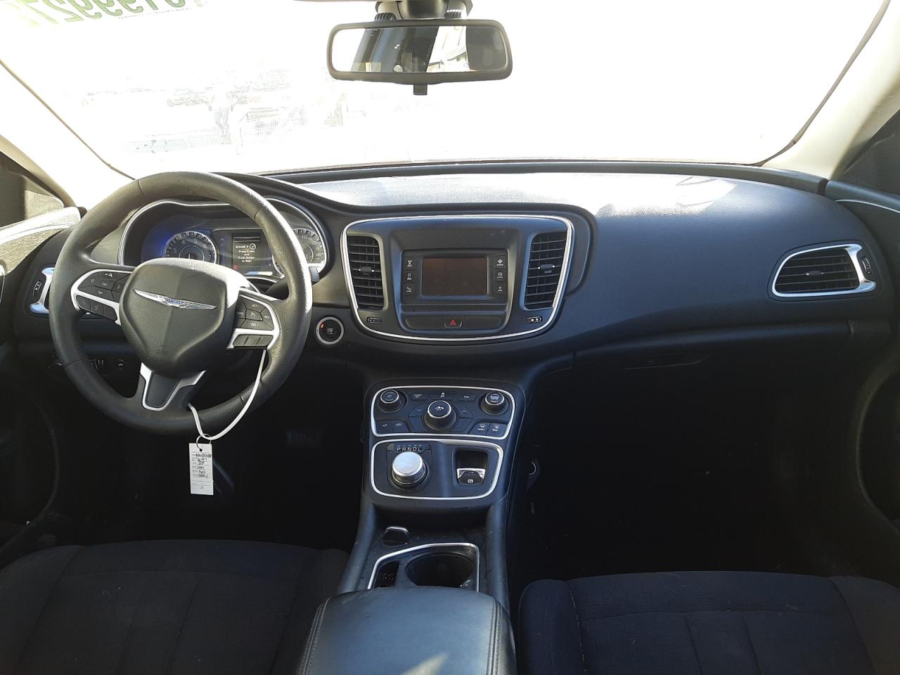 Photo 9 from auction – 2015 CHRYSLER 200 LIMITE with VIN 1C3CCCAB9FN698159
