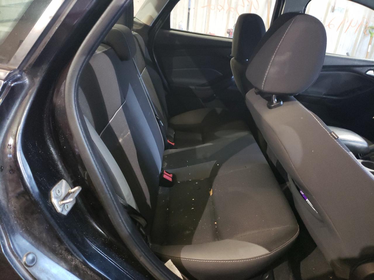 Photo 6 from auction – 2013 FORD FOCUS SE with VIN 1FADP3F27DL336830