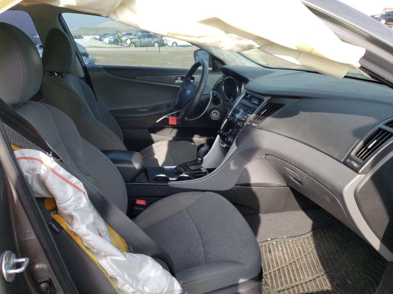 Photo 5 from auction – 2013 HYUNDAI SONATA GLS with VIN 5NPEB4AC2DH794458