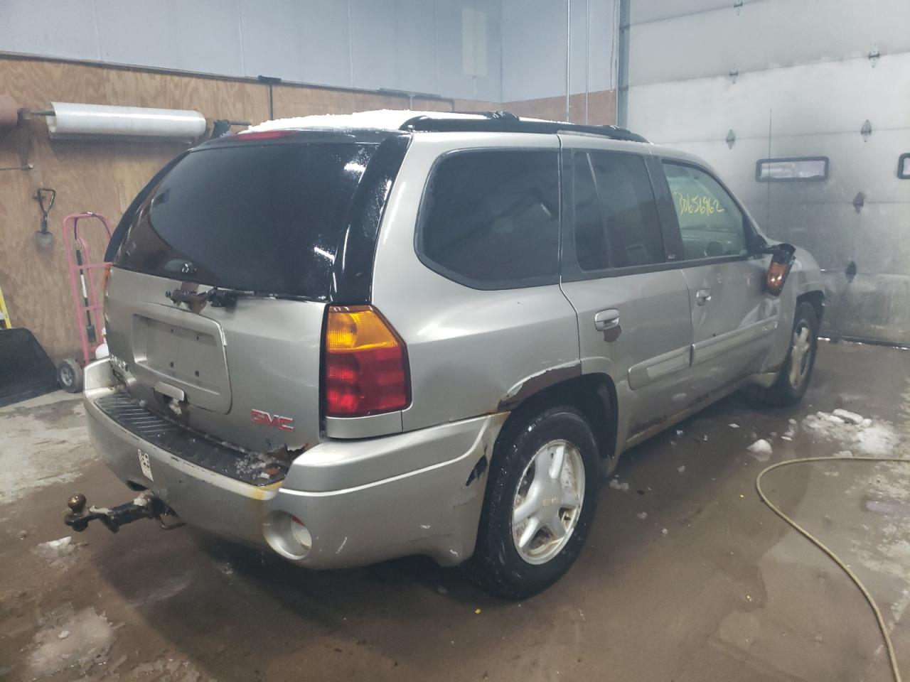 Photo 4 from auction – 2003 GMC ENVOY with VIN 1GKDT13S332218491