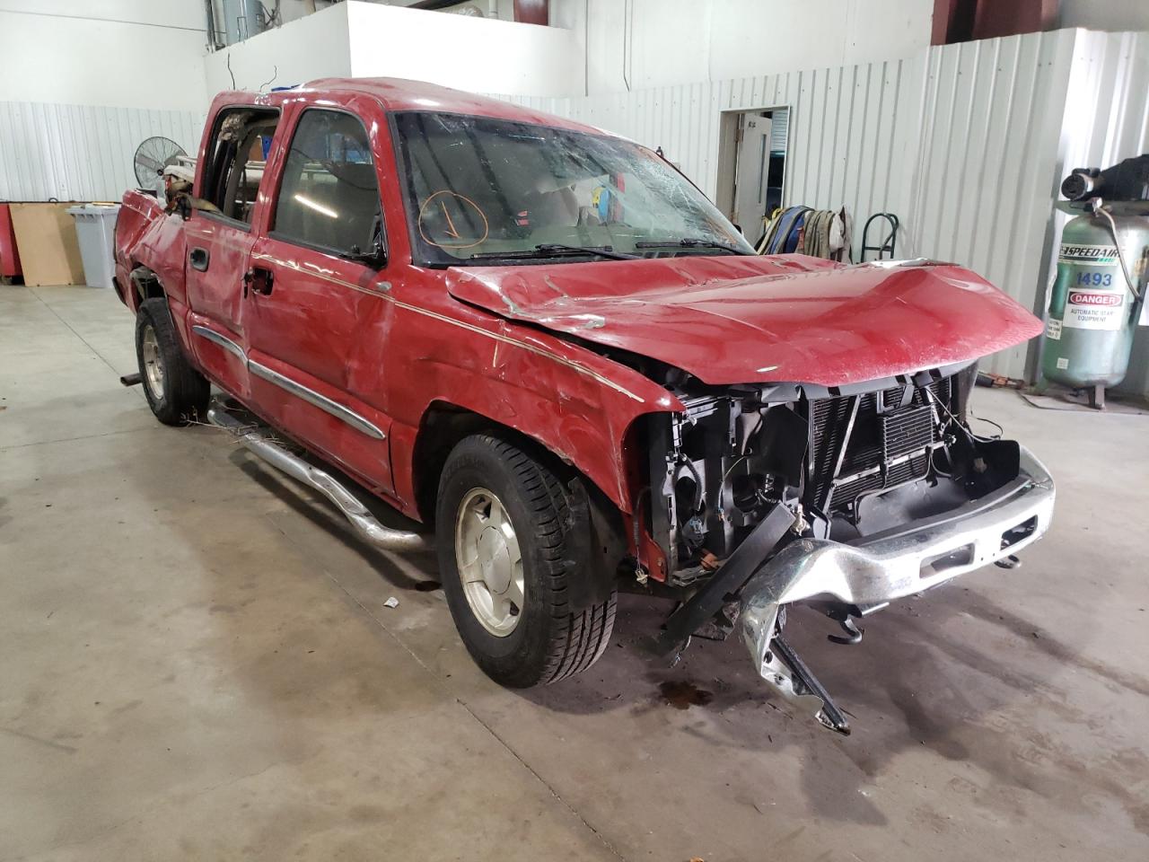 GMC NEW SIERRA 2004 with VIN 2GTEC13T741318815 - Photo from auction