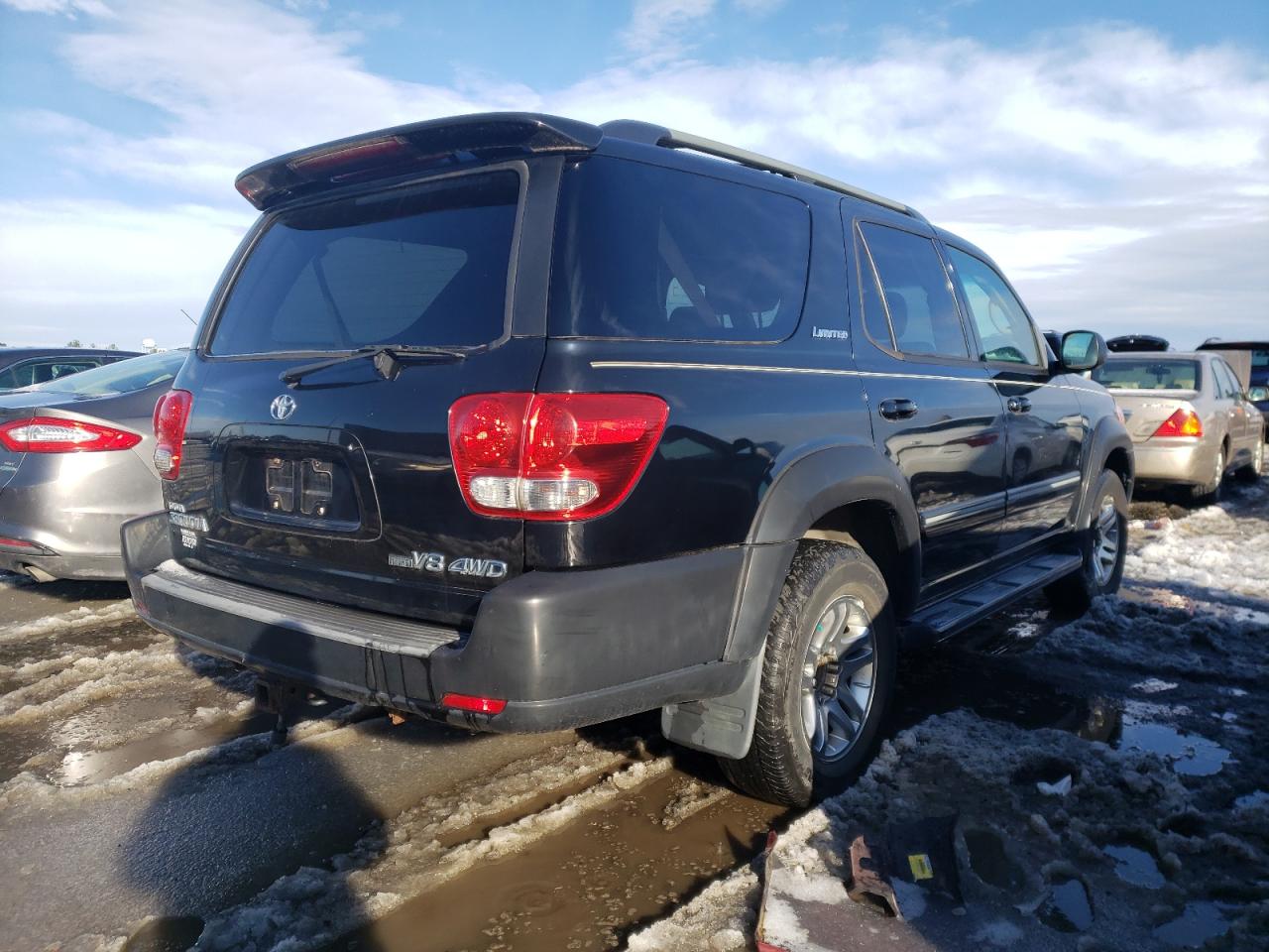 Photo 4 from auction – 2005 TOYOTA SEQUOIA with VIN 5TDBT48A85S248330