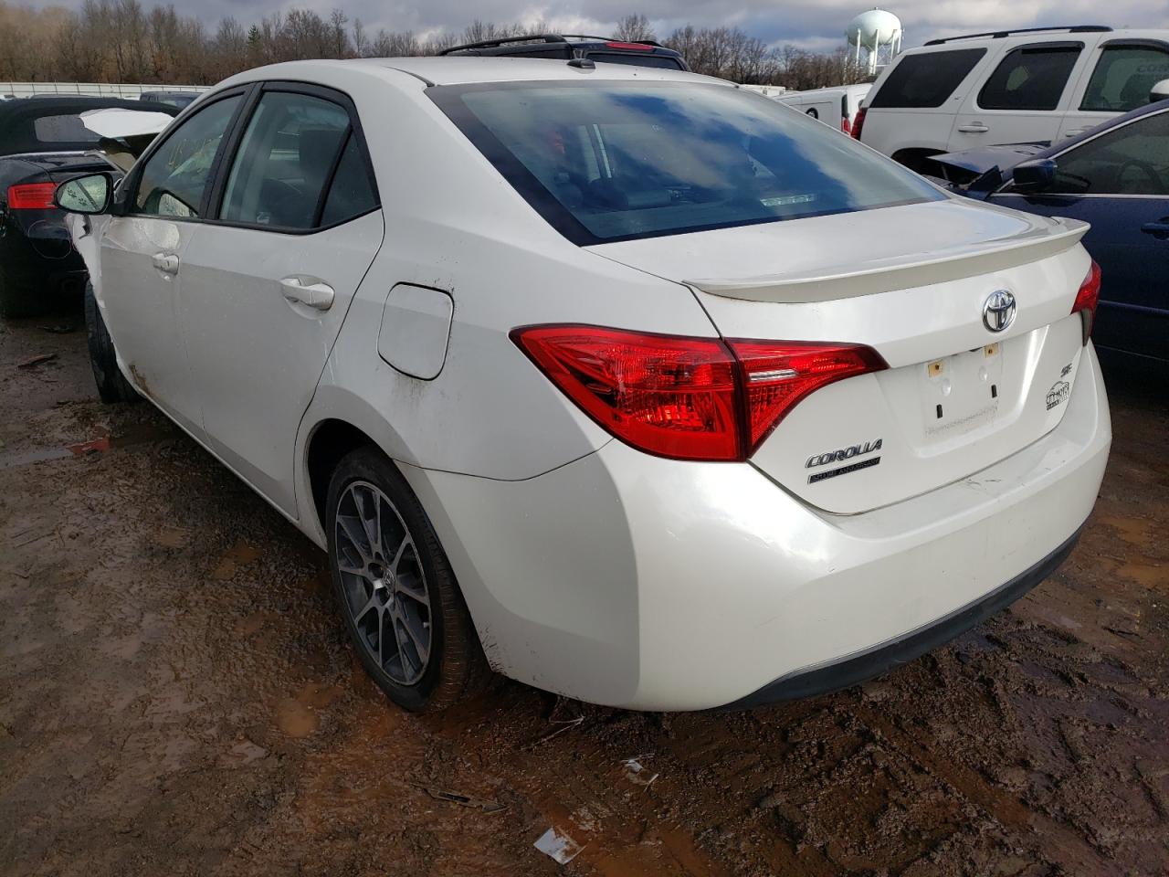 Photo 3 from auction – 2017 TOYOTA COROLLA L with VIN 5YFBURHE1HP580183