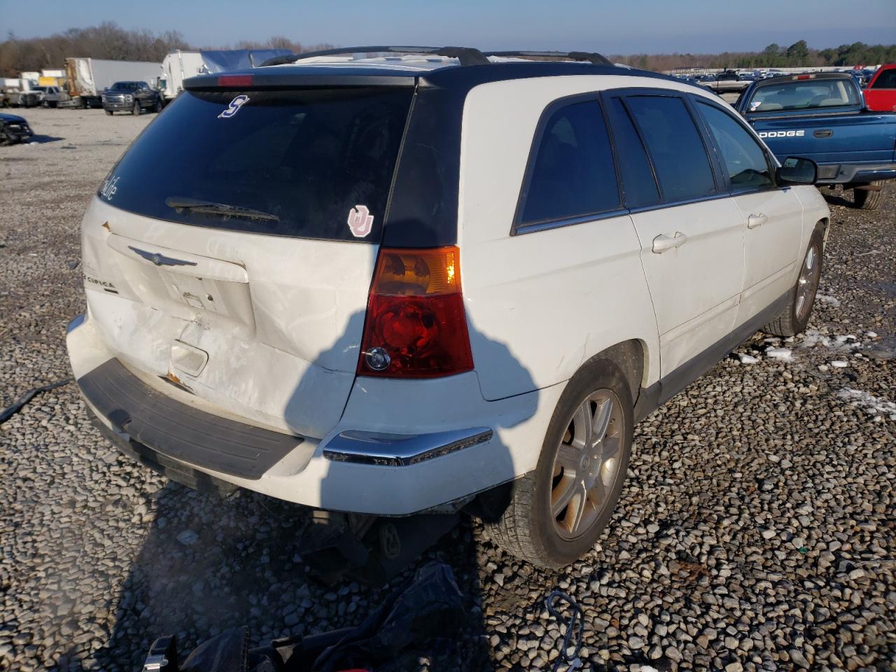 Photo 4 from auction – 2005 CHRYSLER PACIFICA T with VIN 2C8GM68435R661403