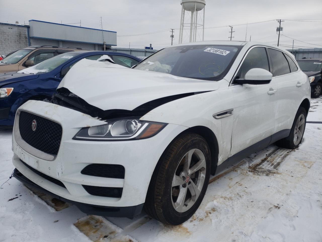 Photo 2 from auction – 2019 JAGUAR F-PACE with VIN SADCS2FX2KA602228