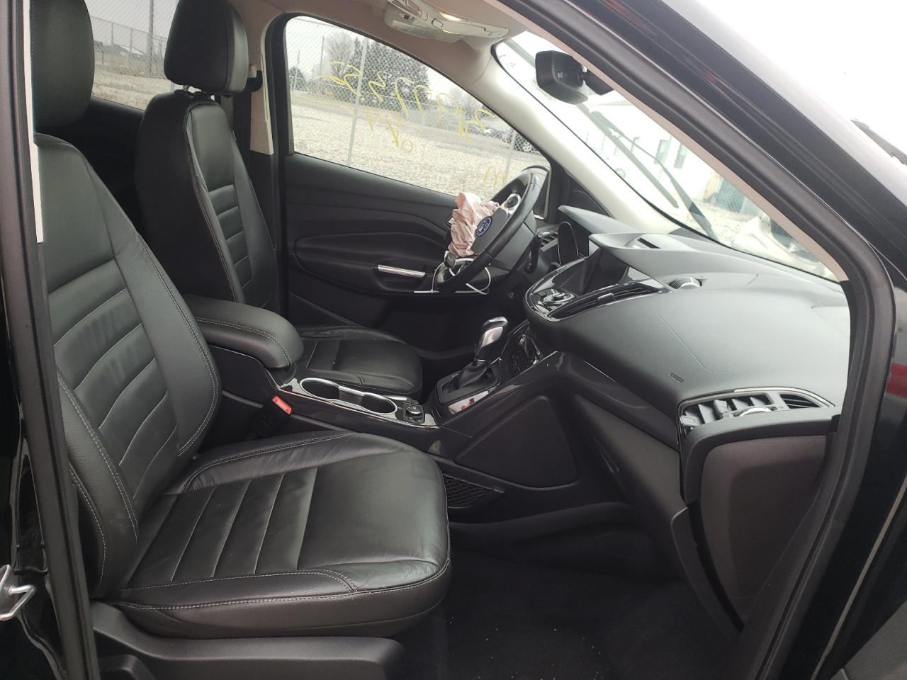 Photo 5 from auction – 2016 FORD ESCAPE TIT with VIN 1FMCU9J97GUB14403