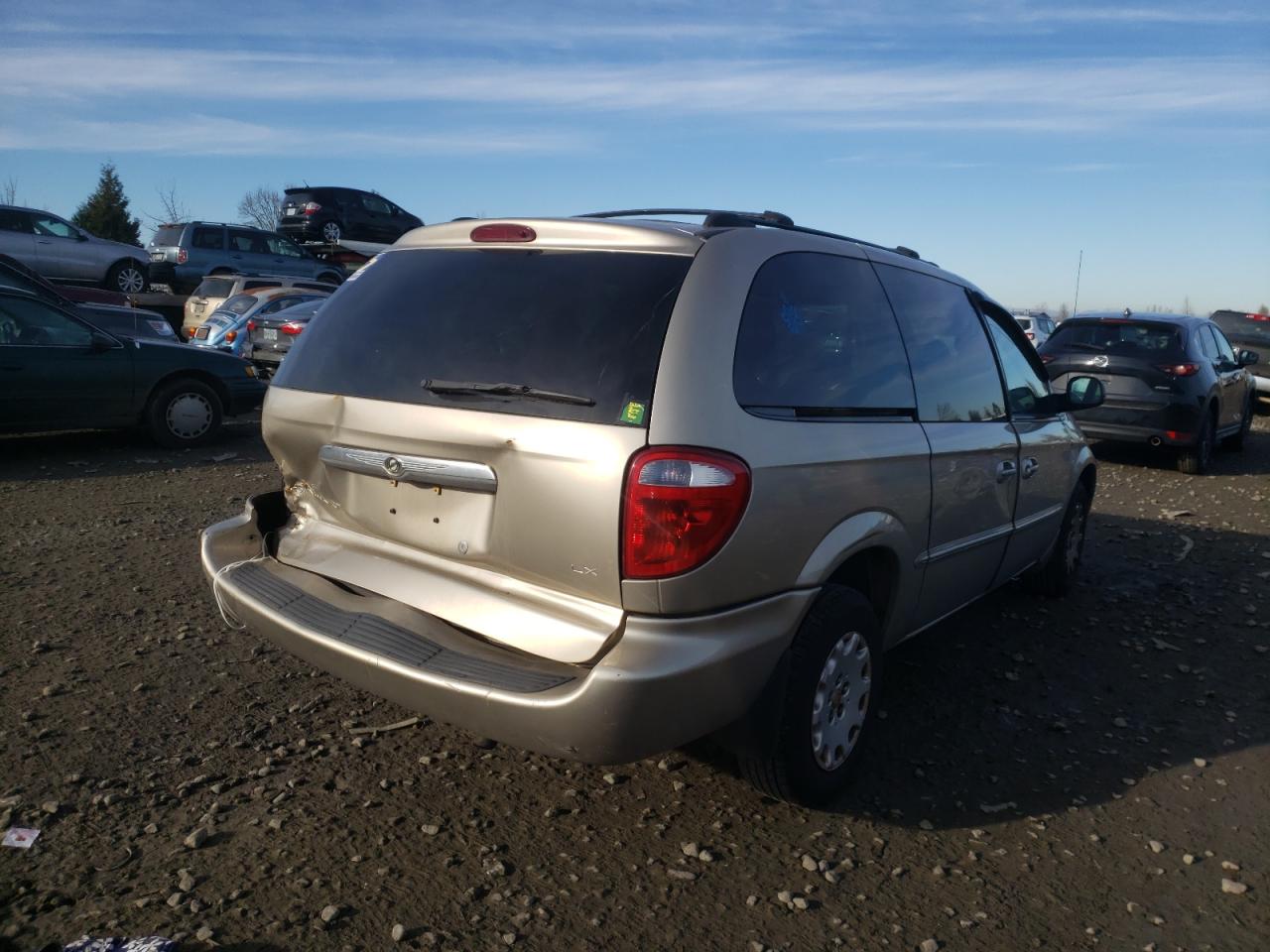 Photo 4 from auction – 2002 CHRYSLER TOWN & COU with VIN 2C4GP44392R627083