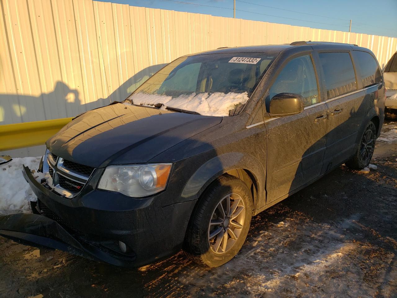 Photo 2 from auction – 2017 DODGE GRAND CARA with VIN 2C4RDGCG9HR755324