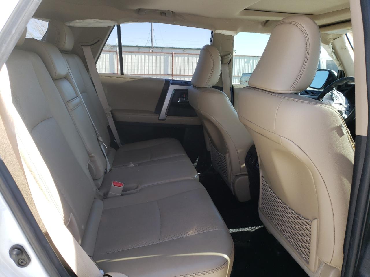 Photo 6 from auction – 2016 TOYOTA 4RUNNER SR with VIN JTEZU5JR9G5145598