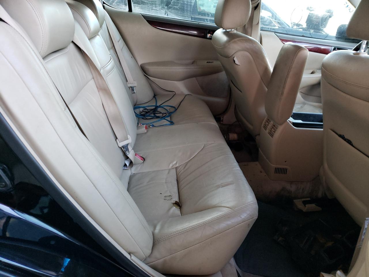 Photo 6 from auction – 2003 LEXUS ES 300 with VIN JTHBF30G330127849