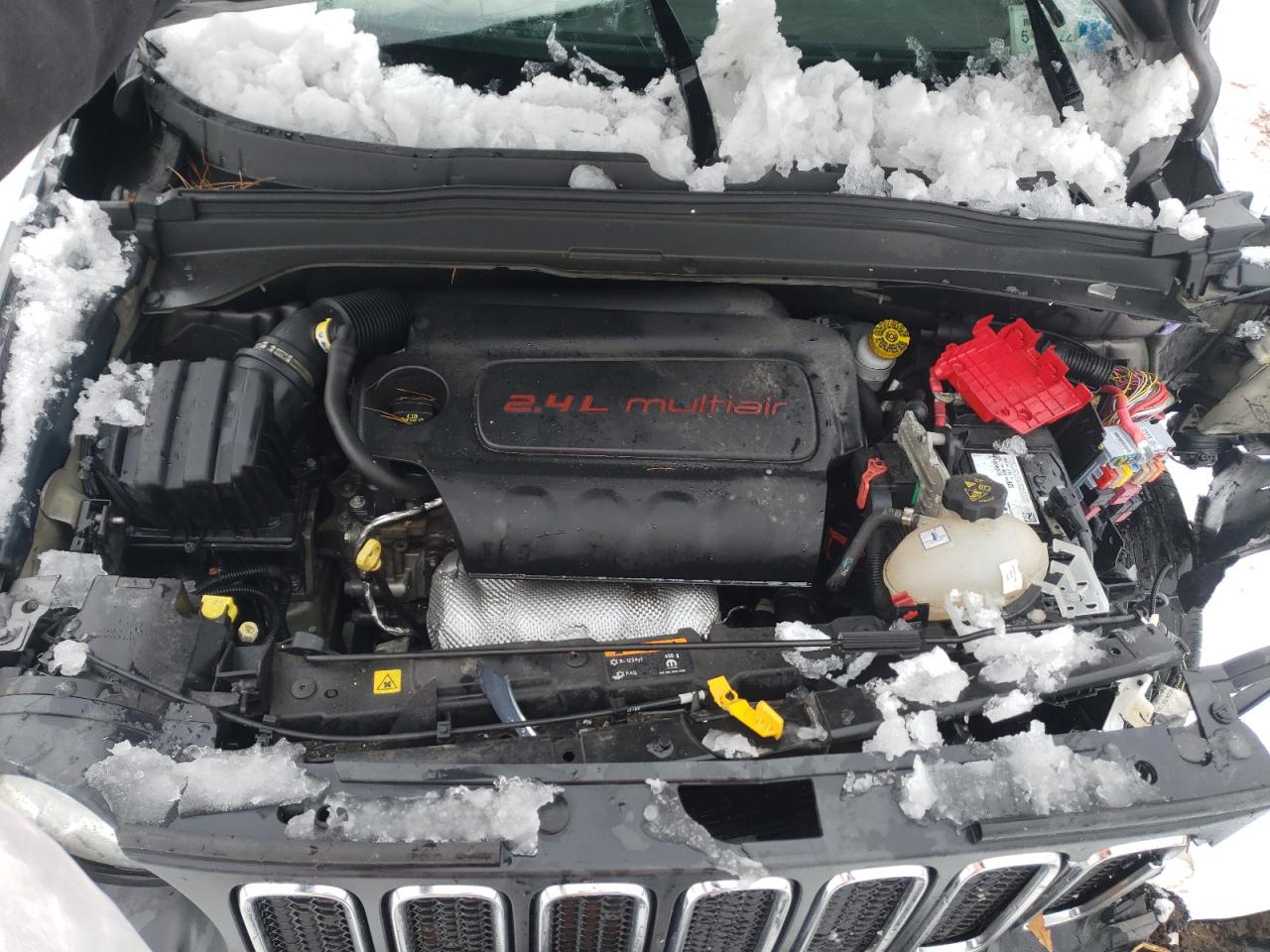 Photo 7 from auction – 2018 JEEP RENEGADE S with VIN ZACCJBAB5JPH95581