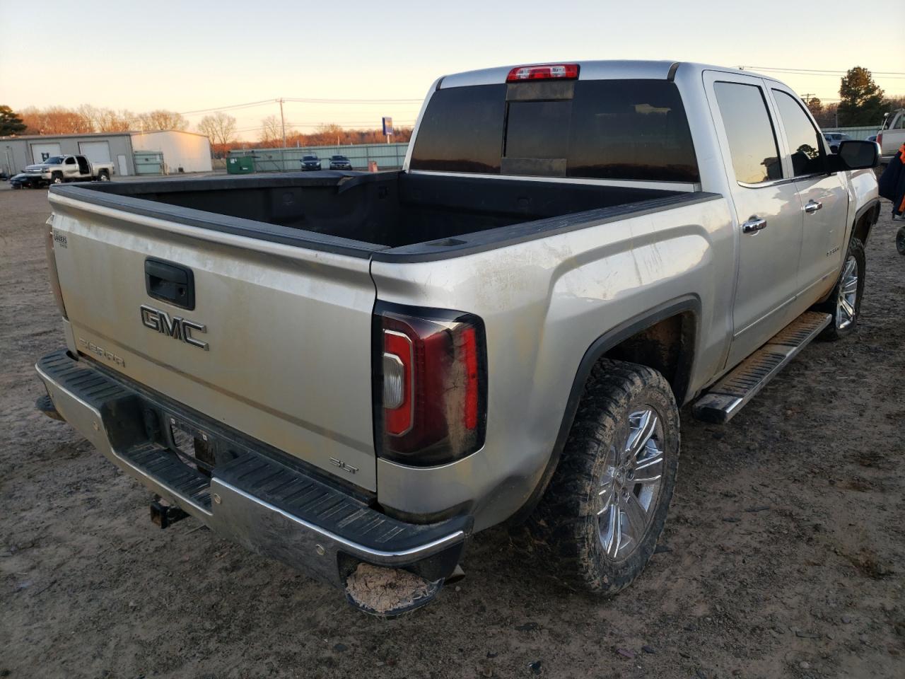 Photo 4 from auction – 2018 GMC SIERRA K15 with VIN 3GTU2NEC7JG569792