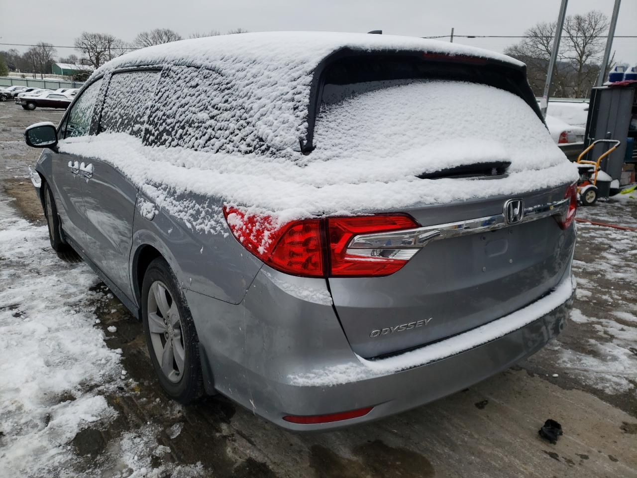 Photo 3 from auction – 2018 HONDA ODYSSEY EX with VIN 5FNRL6H55JB078388