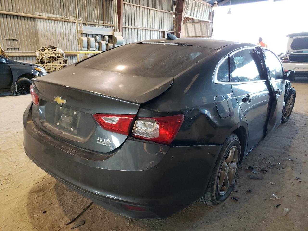 Photo 4 from auction – 2017 CHEVROLET MALIBU LS with VIN 1G1ZB5ST7HF274075