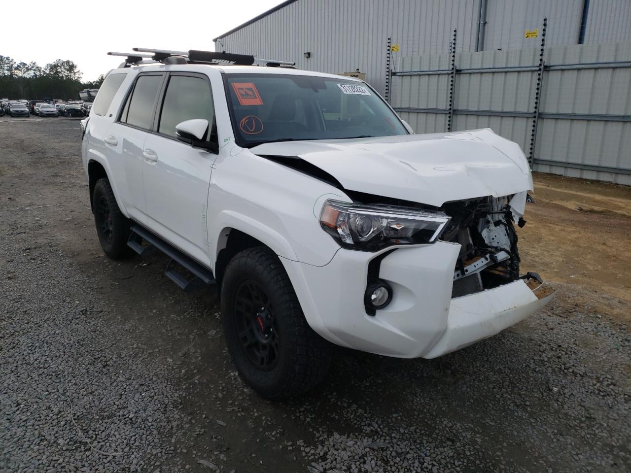 TOYOTA 4RUNNER SR 2019 with VIN JTEBU5JR5K5650015 - Photo from auction