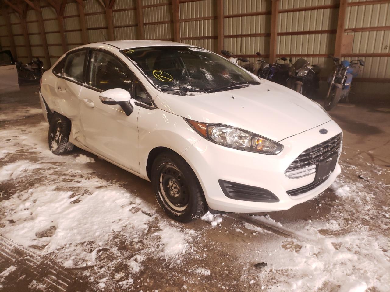 FORD FIESTA SE 2015 with VIN 3FADP4BJ3FM128013 - Photo from auction