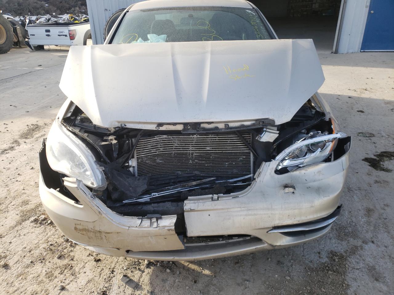 Photo 9 from auction – 2013 CHRYSLER 200 LX with VIN 1C3CCBAB1DN671965