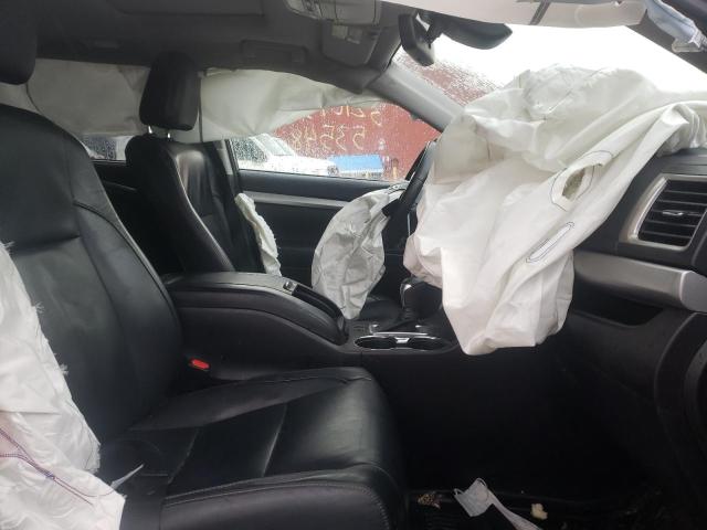 Photo 5 from auction – 2018 TOYOTA HIGHLANDER with VIN 5TDJZRFH5JS862852