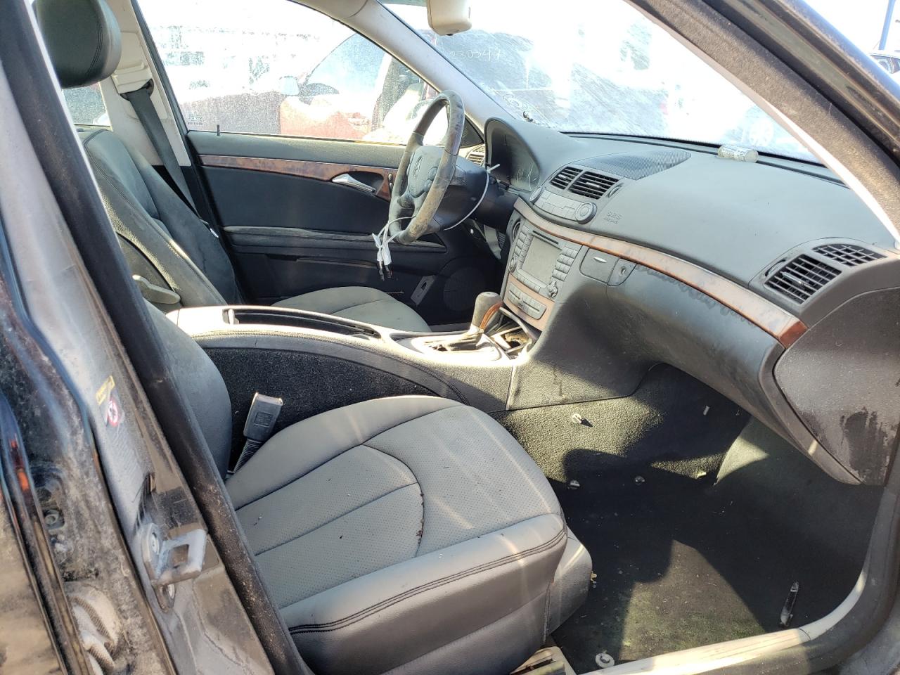 Photo 5 from auction – 2008 MERCEDES-BENZ E 320 CDI with VIN WDBUF22X88B320302