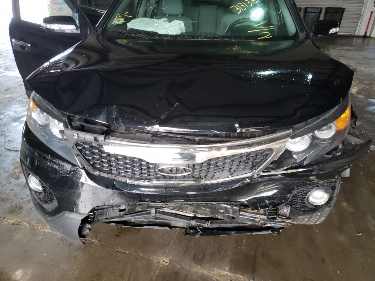 Photo 7 from auction – 2013 KIA SORENTO LX with VIN 5XYKTCA67DG329248