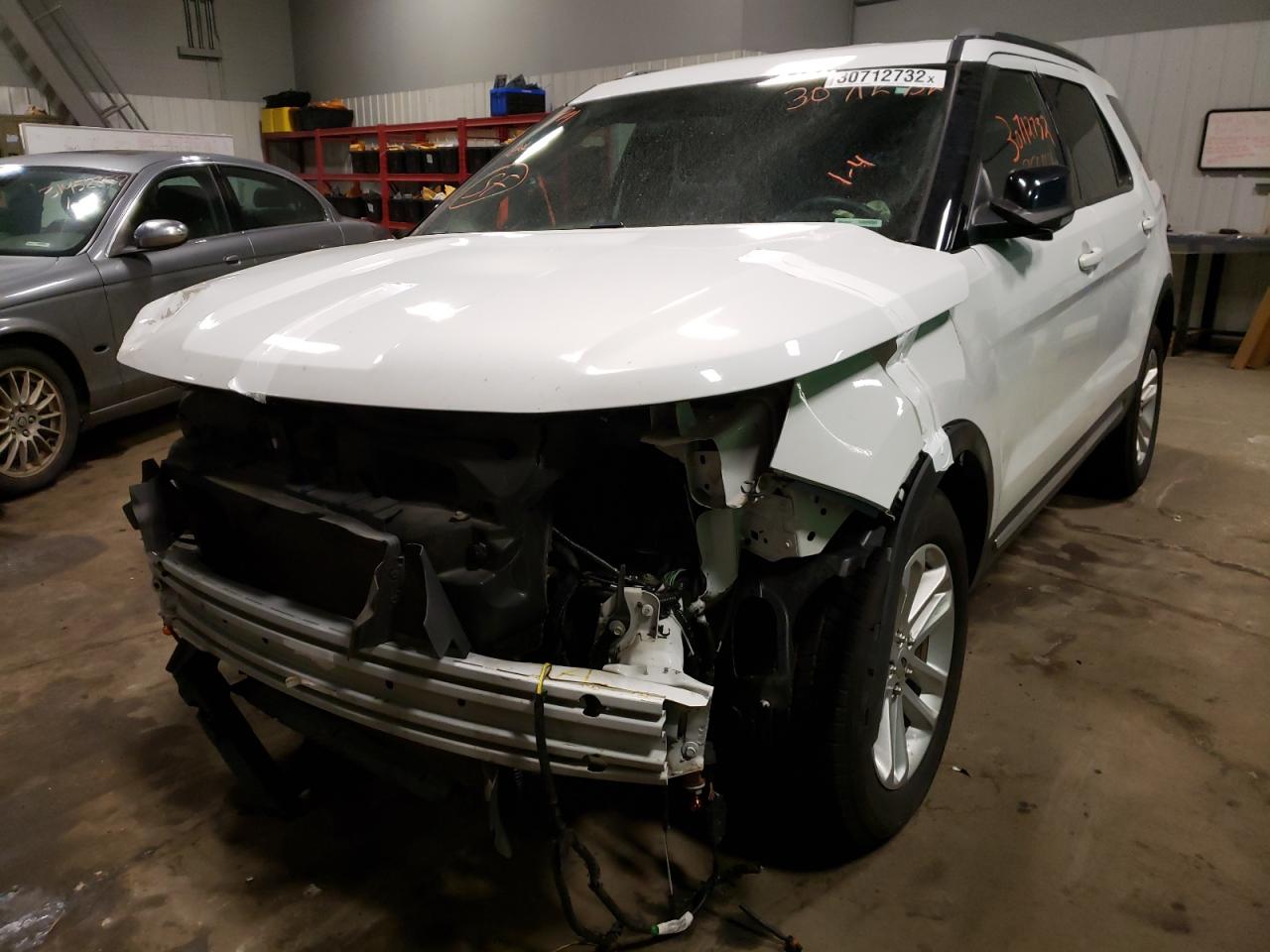 Photo 2 from auction – 2017 FORD EXPLORER X with VIN 1FM5K7D84HGE08220