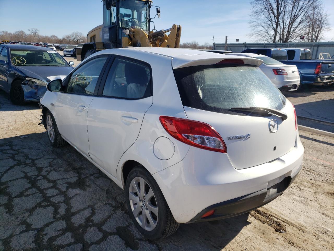 Photo 3 from auction – 2013 MAZDA MAZDA2 with VIN JM1DE1LY9D0161124