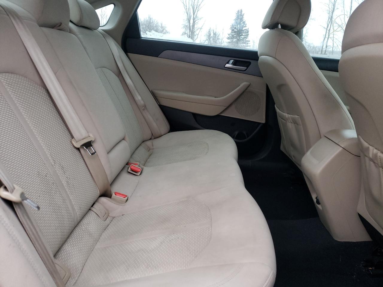 Photo 6 from auction – 2016 HYUNDAI SONATA SE with VIN 5NPE24AF3GH384573