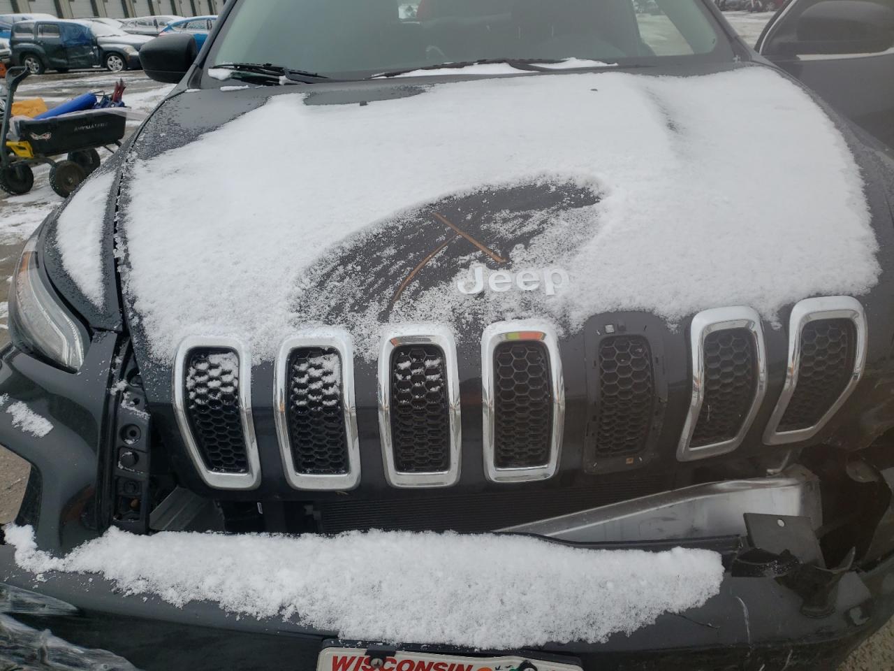 Photo 7 from auction – 2018 JEEP CHEROKEE with VIN 1C4PJMCB3JD564428