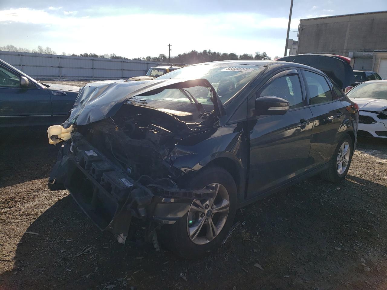 Photo 2 from auction – 2014 FORD FOCUS SE with VIN 1FADP3F24EL238596