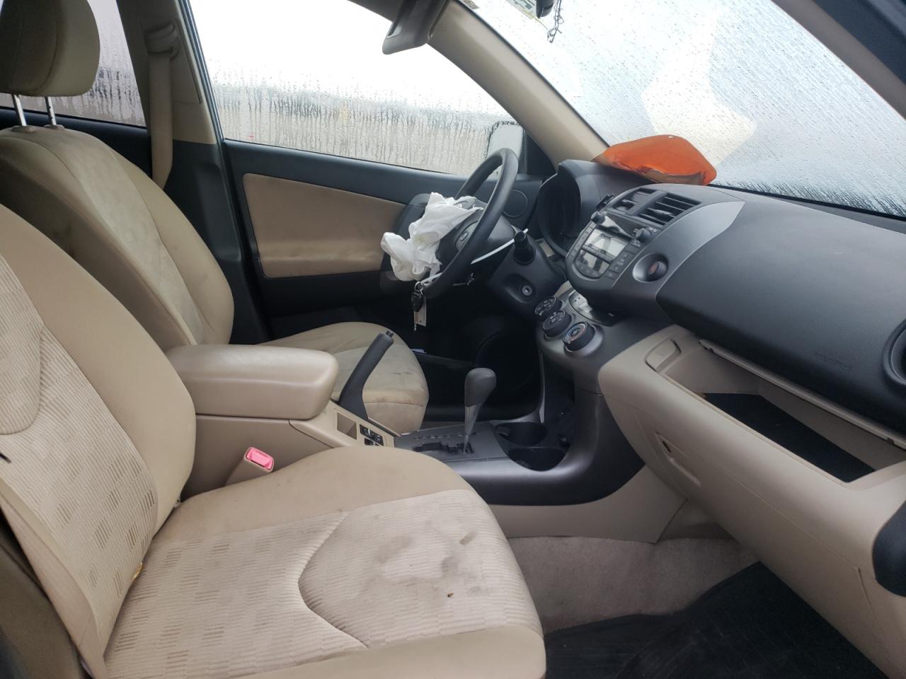 Photo 5 from auction – 2010 TOYOTA RAV4 with VIN JTMBF4DV9A5020157