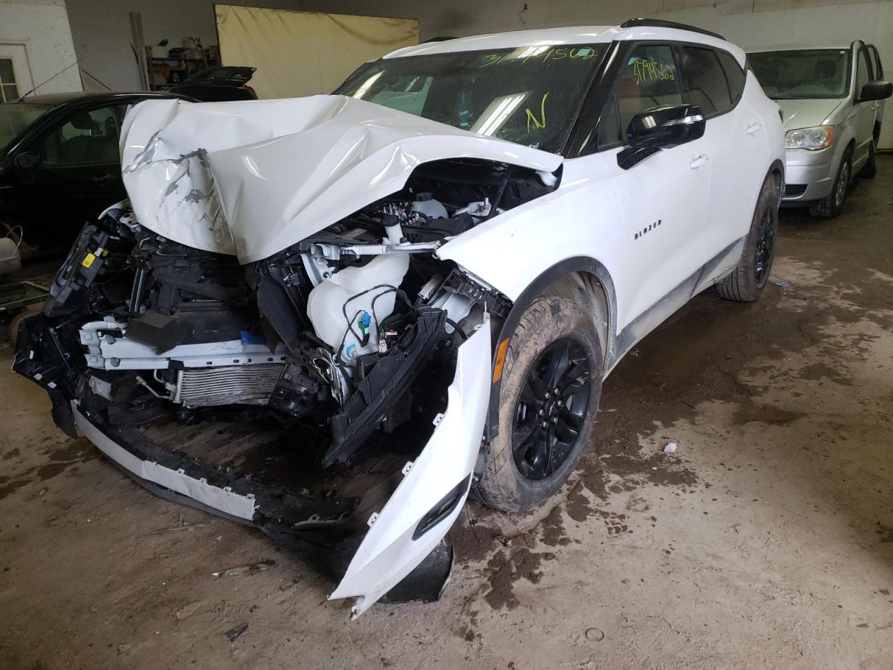 Photo 2 from auction – 2021 CHEVROLET BLAZER 2LT with VIN 3GNKBCRS0MS551821