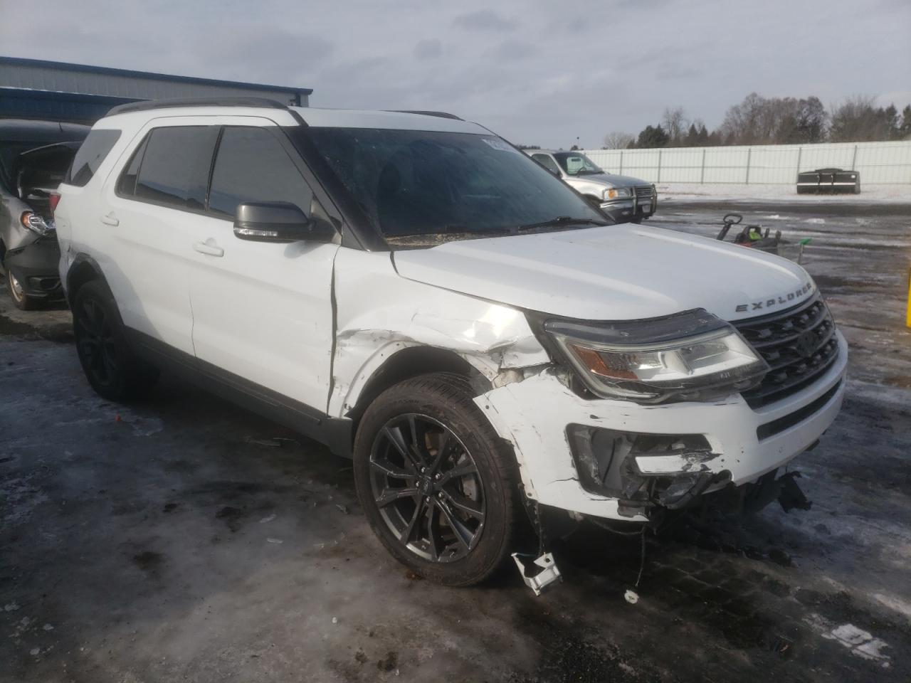 FORD EXPLORER X 2017 with VIN 1FM5K8D80HGB29840 - Photo from auction