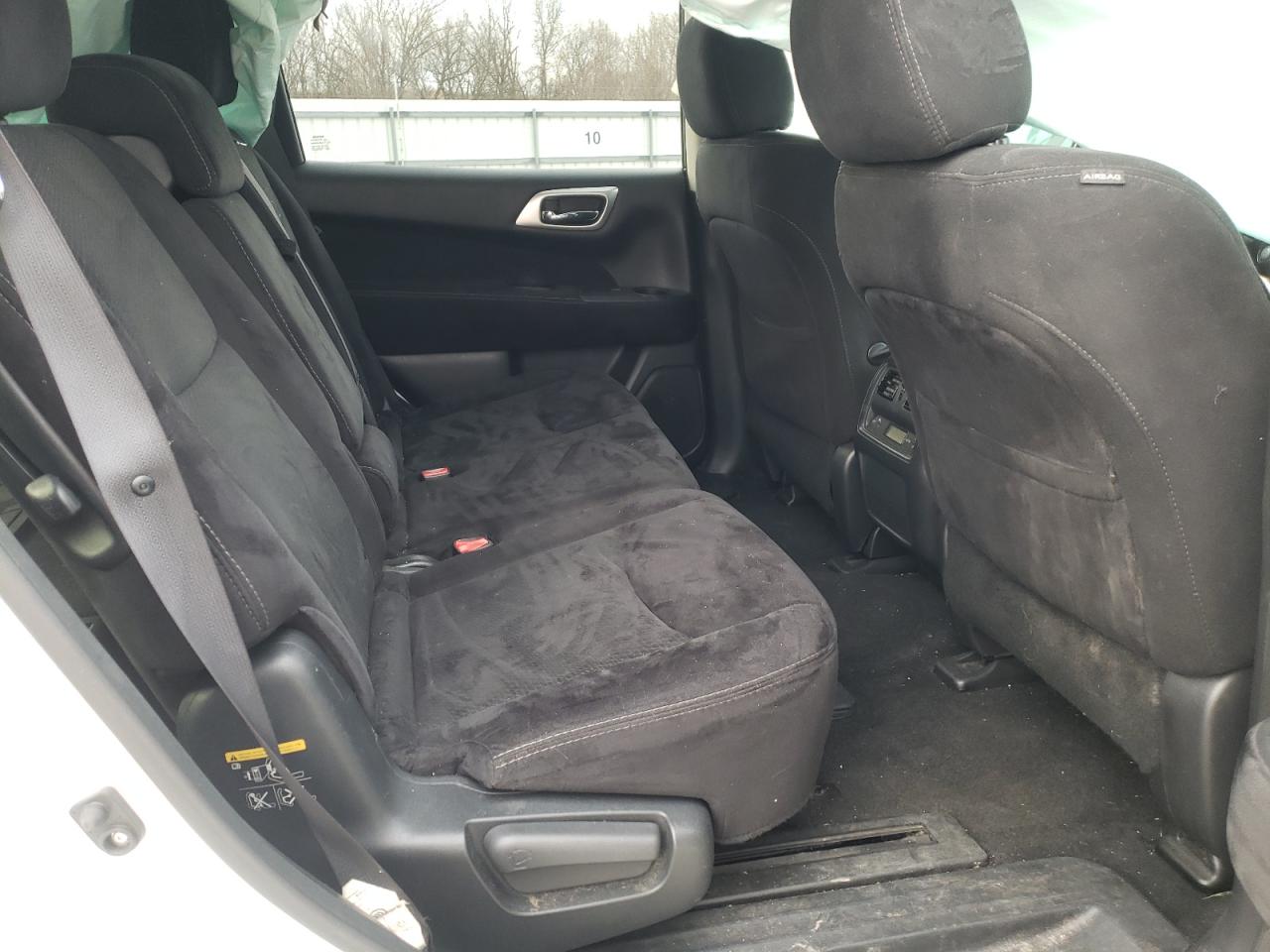 Photo 6 from auction – 2014 NISSAN PATHFINDER with VIN 5N1AR2MNXEC703215