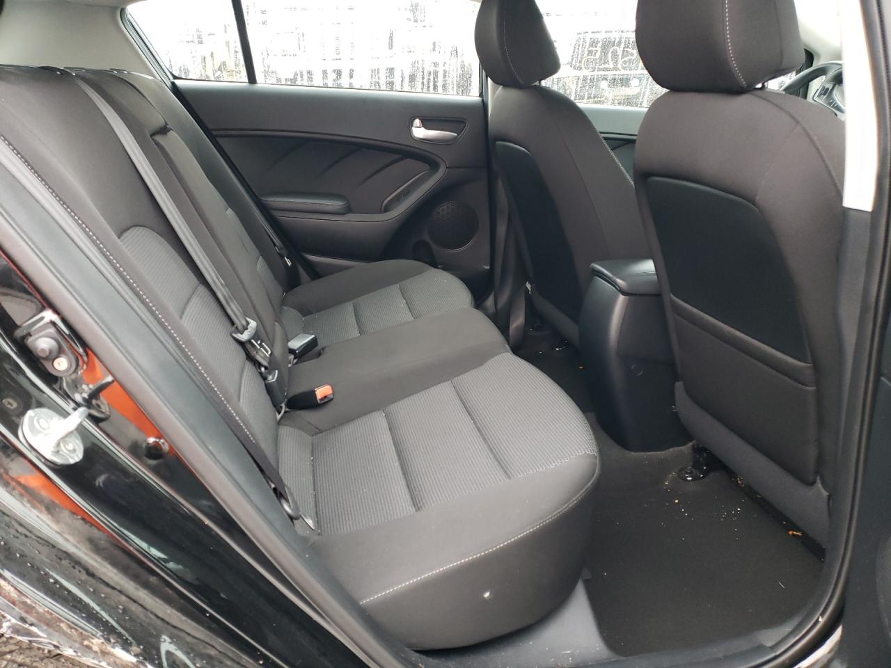 Photo 6 from auction – 2018 KIA FORTE LX with VIN KNAFK5A89J5772780