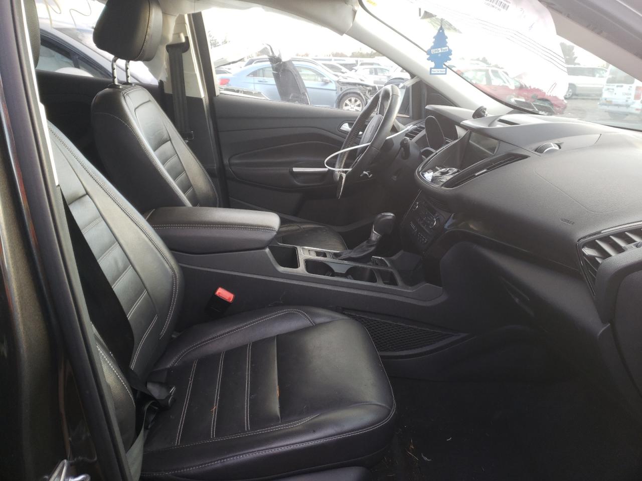 Photo 5 from auction – 2017 FORD ESCAPE TIT with VIN 1FMCU9J93HUB85356