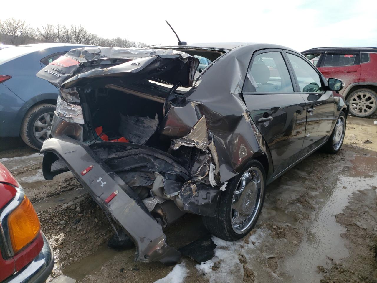 Photo 4 from auction – 2010 KIA FORTE EX with VIN KNAFU4A29A5268830