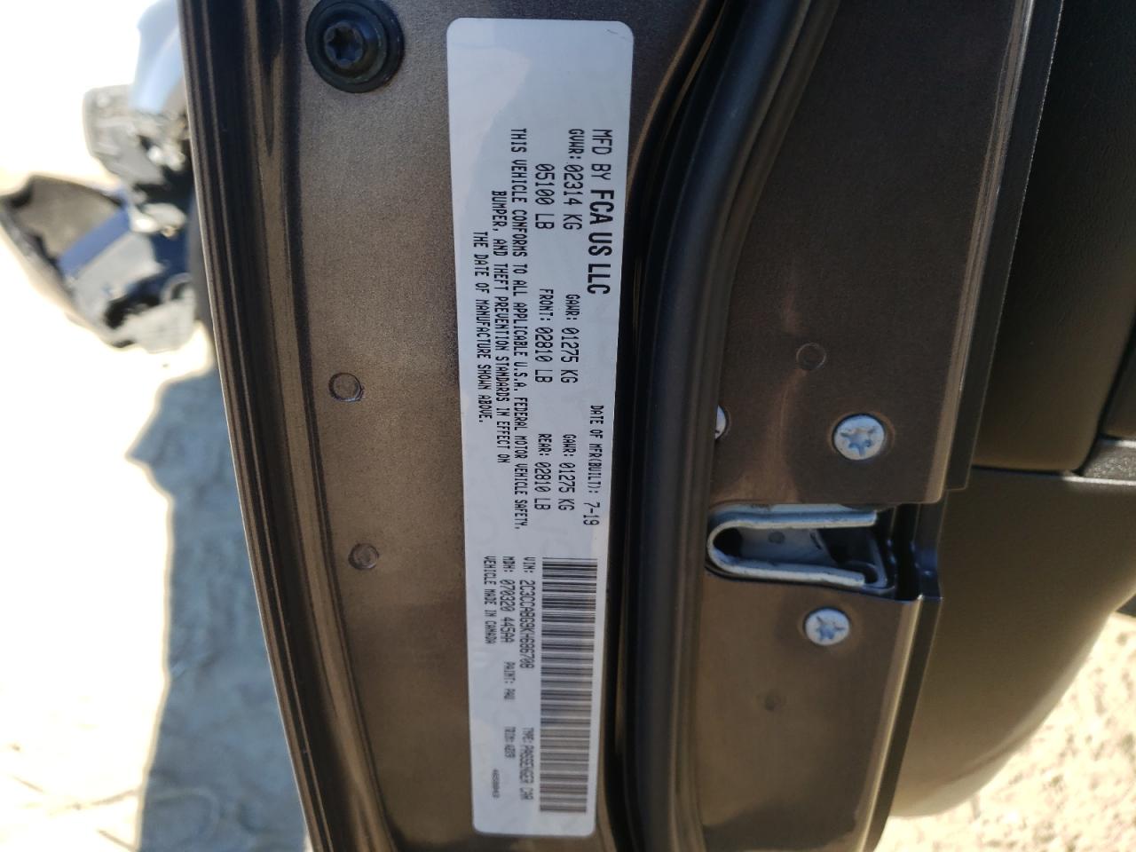 Photo 10 from auction – 2019 CHRYSLER 300 S with VIN 2C3CCABG9KH686708