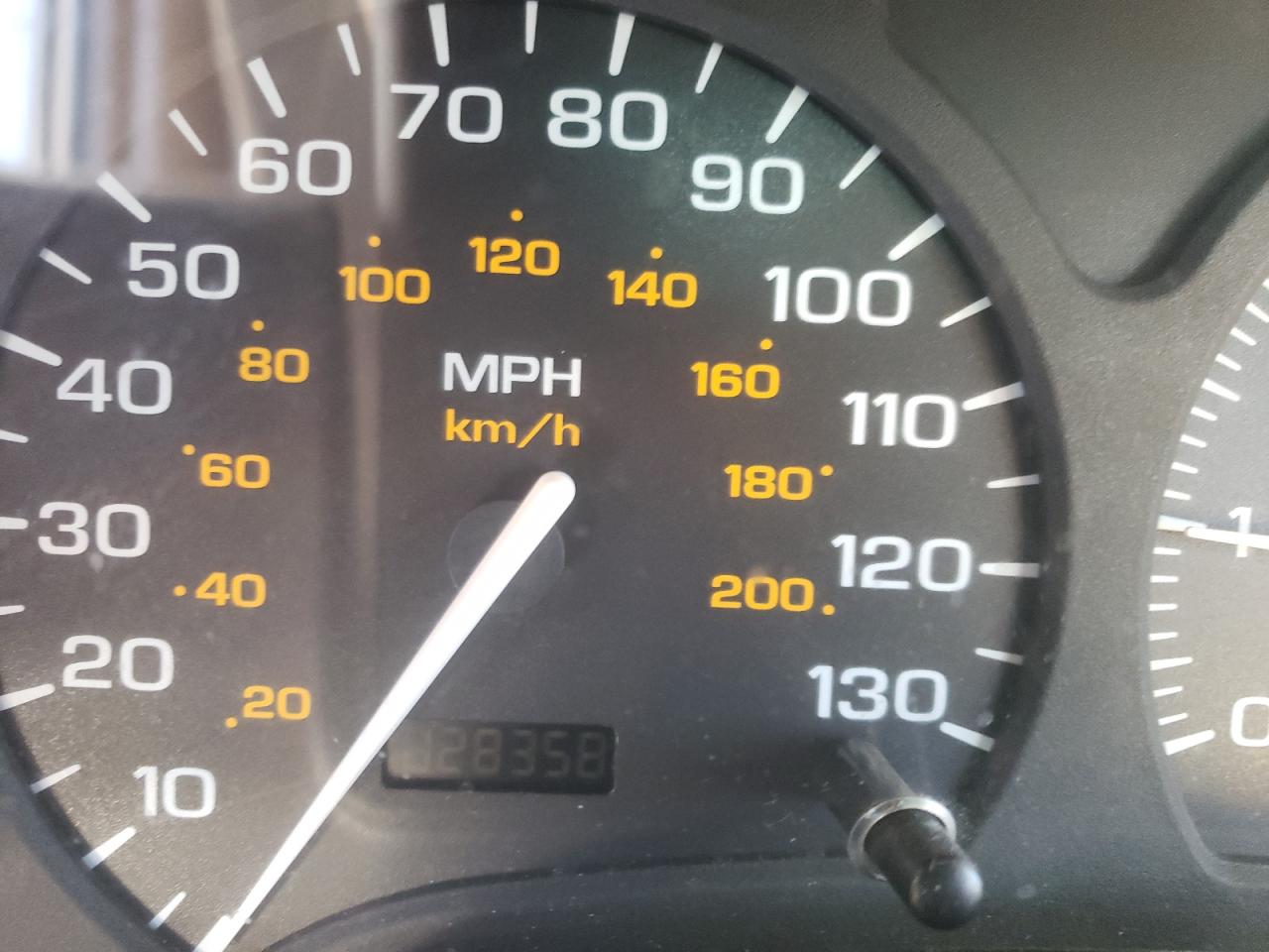 Photo 8 from auction – 2000 SATURN LS1 with VIN 1G8JU52F0YY616084