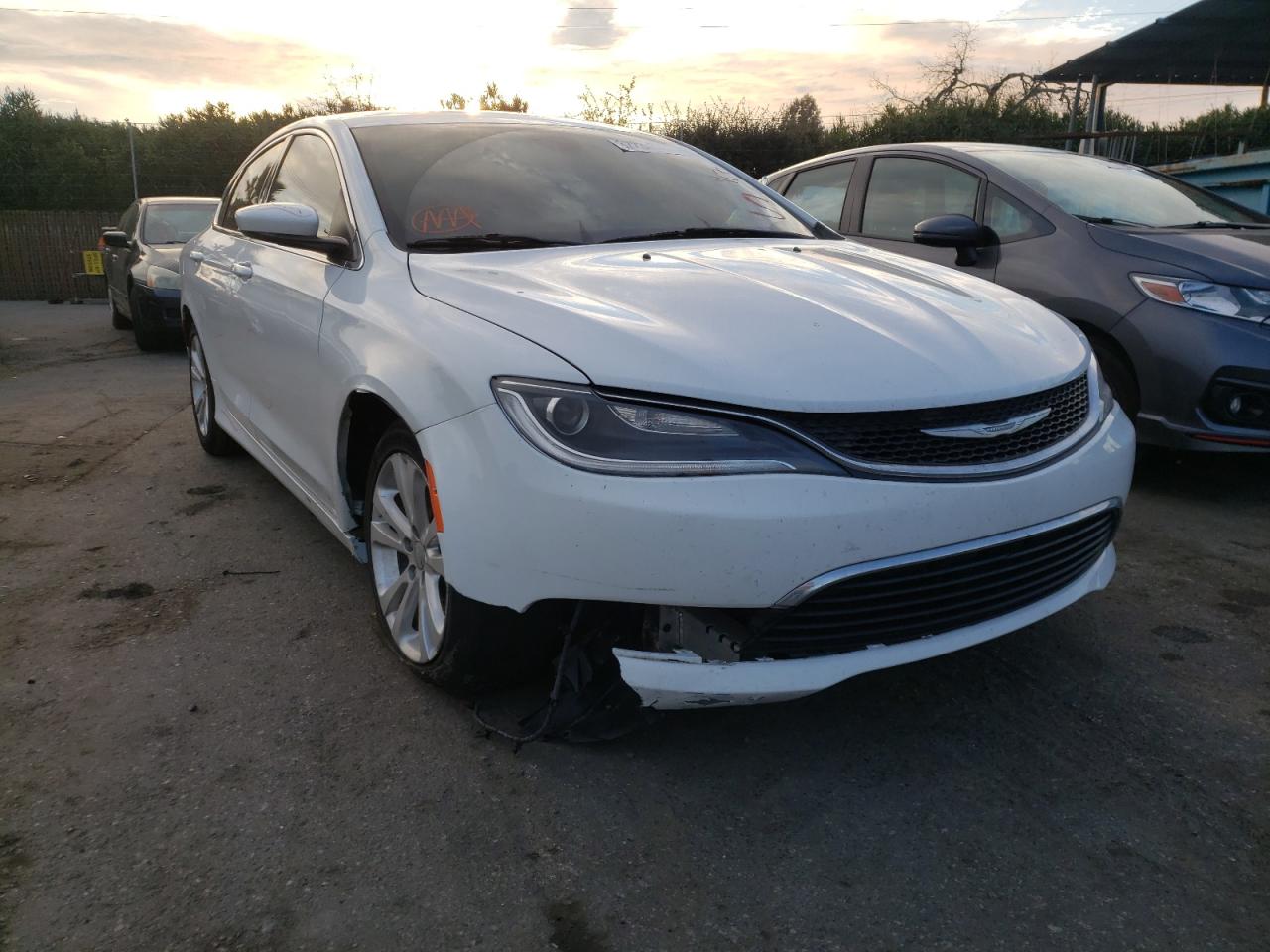 Photo 9 from auction – 2015 CHRYSLER 200 LIMITE with VIN 1C3CCCAB2FN586559