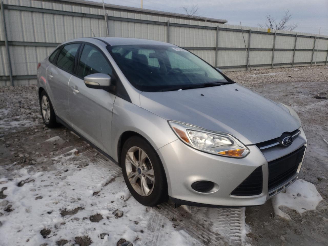 FORD FOCUS SE 2014 with VIN 1FADP3F27EL411687 - Photo from auction