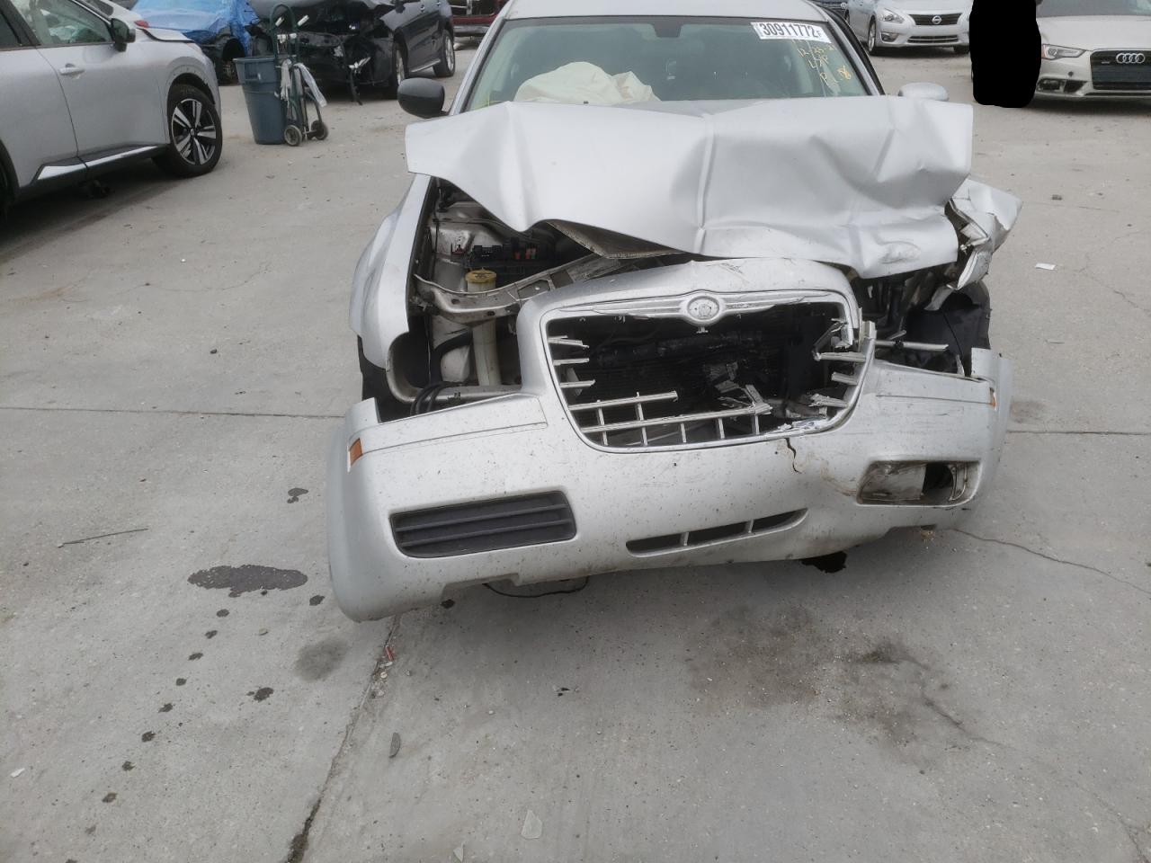 Photo 9 from auction – 2008 CHRYSLER 300 LX with VIN 2C3KA43R58H157848