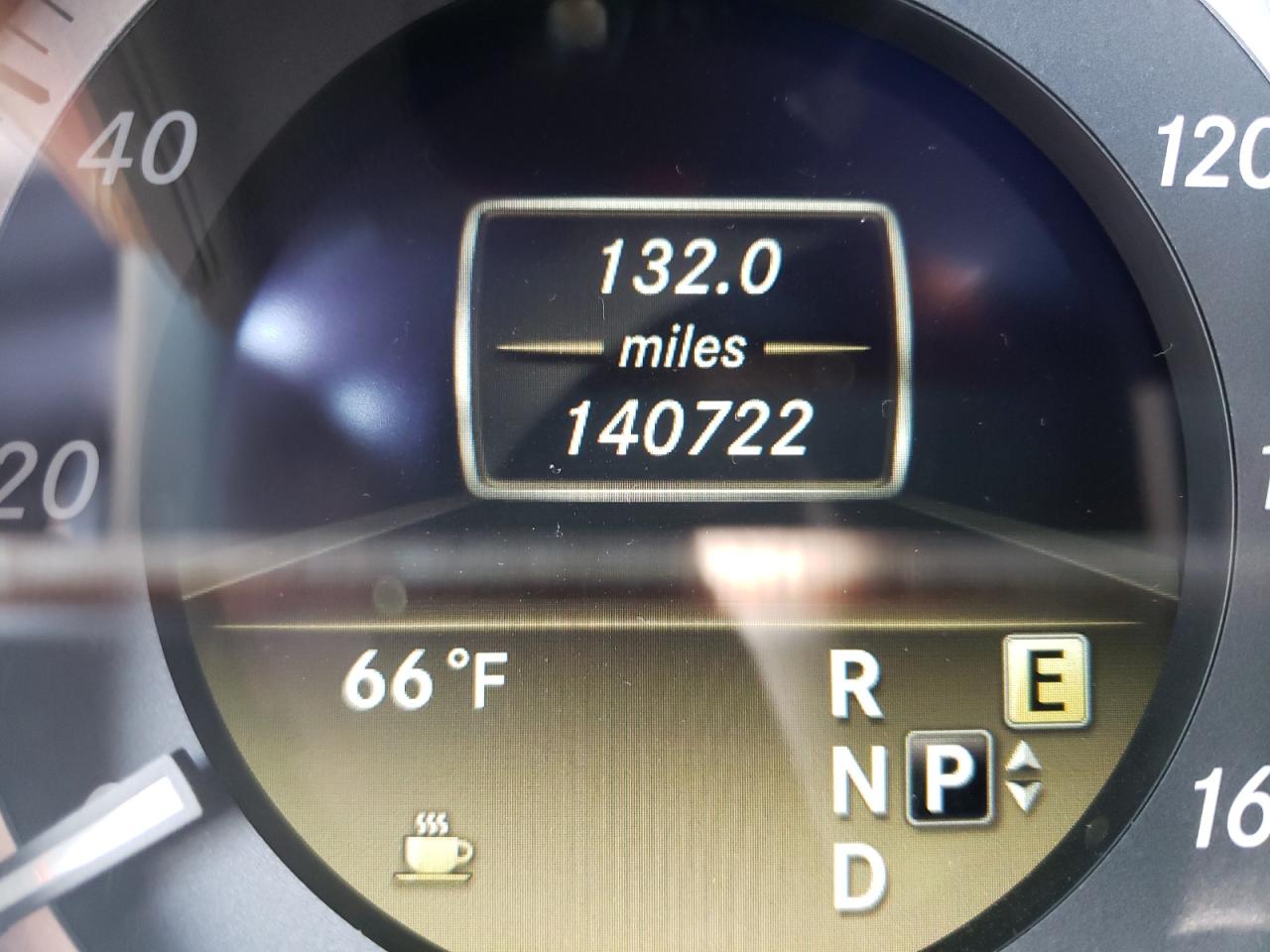 Photo 8 from auction – 2012 MERCEDES-BENZ E 350 with VIN WDDHF5KB9CA626521