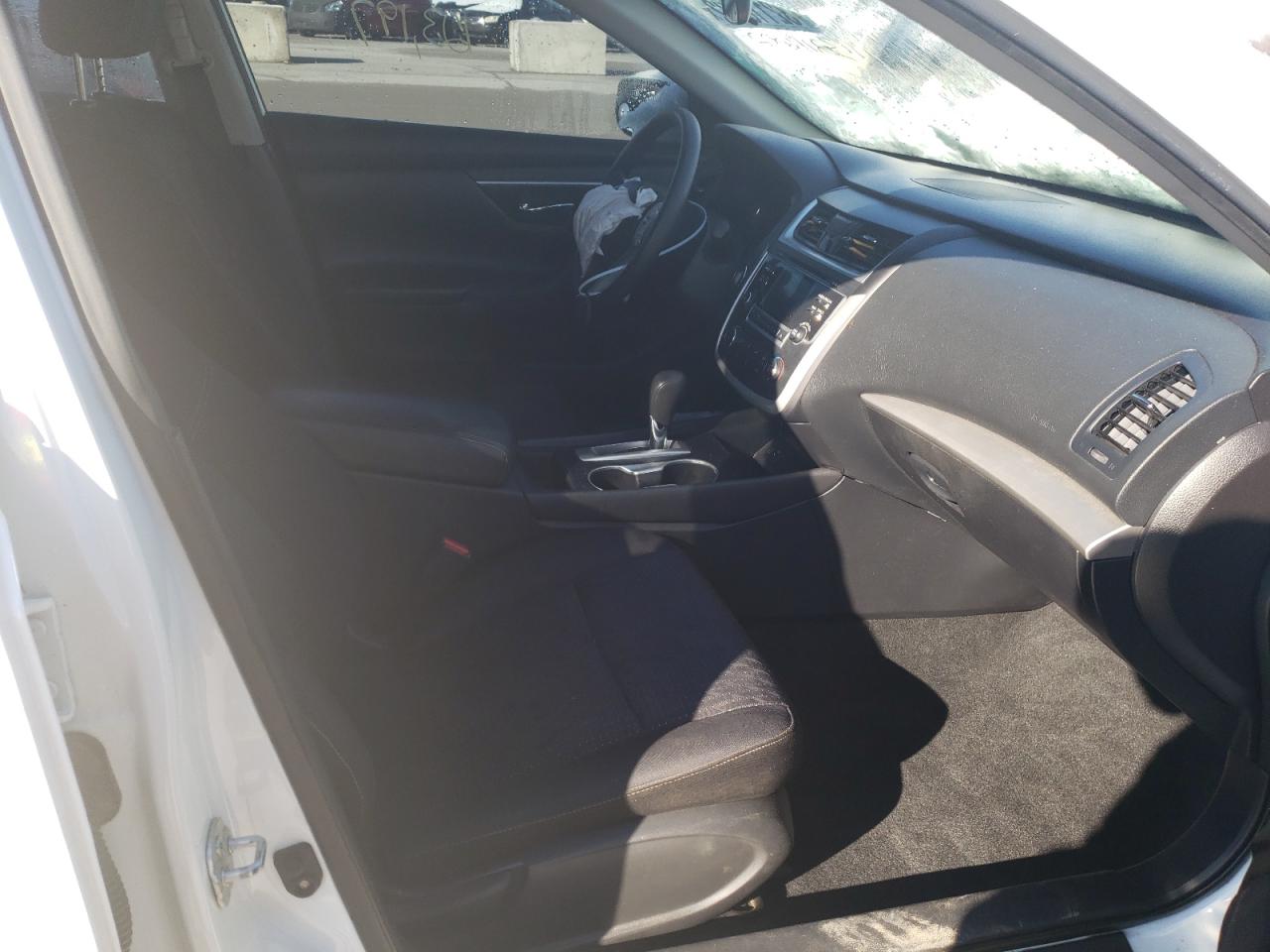 Photo 5 from auction – 2016 NISSAN ALTIMA 2.5 with VIN 1N4AL3AP9GN341473